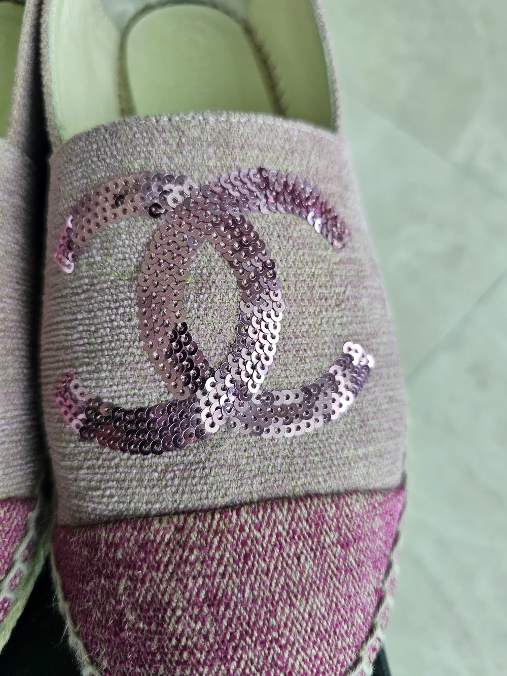 Authentic Rare Chanel Pink Sequin CC Espadrille Flats Size 38